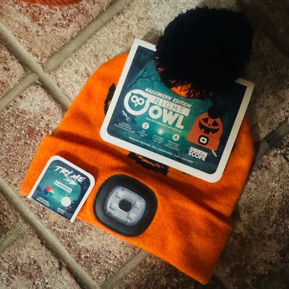 Orange Jack-O'-Lantern LED Pom Beanie - Picture 3 of 5